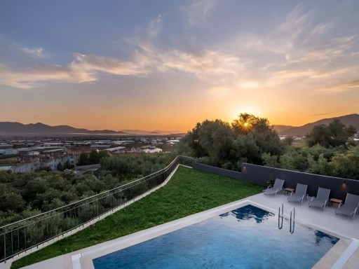 Villa ALAGÜN Villa ALAGÜN