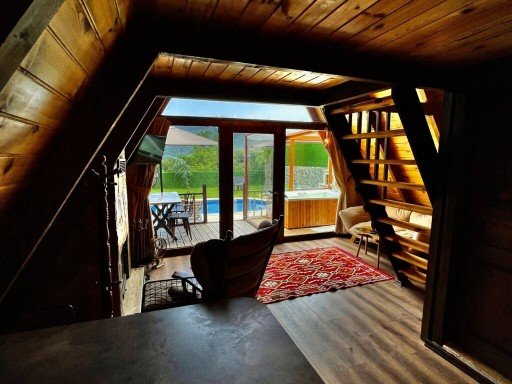 Mavera Bungalov Oval Havuzlu ve Jakuzili Mavera Bungalov Oval Havuzlu ve Jakuzili