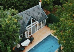 White Deluxe White Deluxe