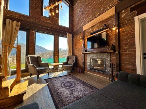 Uğurlu Konakları Uğurlu Konakları