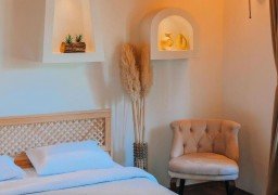 White Deluxe White Deluxe