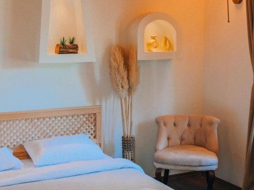 White Deluxe White Deluxe