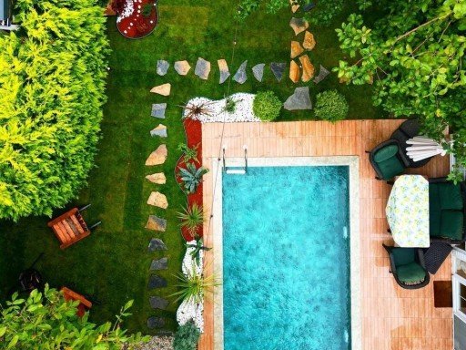 White Deluxe White Deluxe