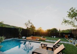 Arn Bungalov Arn Bungalov