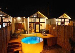 Three White Sapanca Three White Sapanca